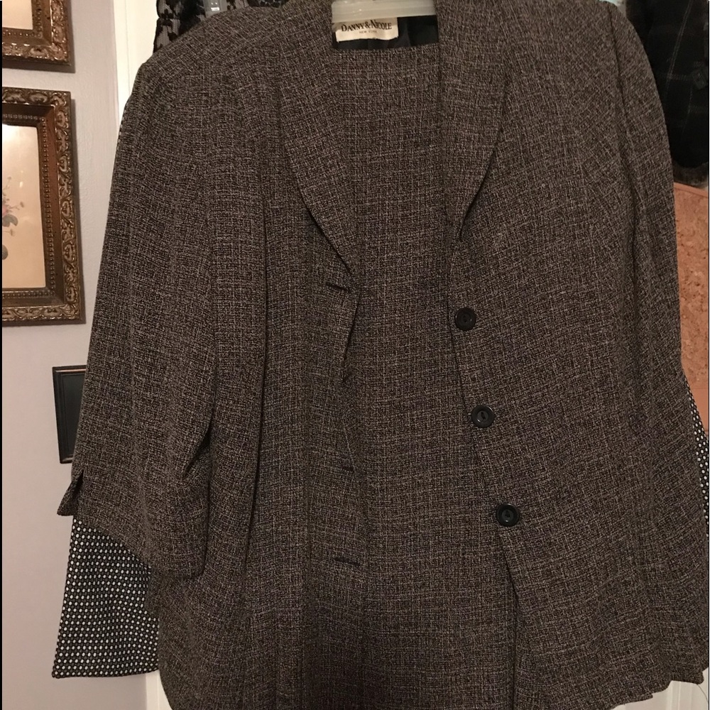 2 pc suit